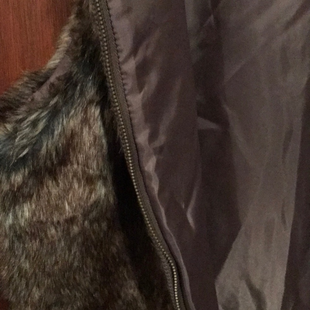 FAUX FUR VEST - Picture 5 of 5